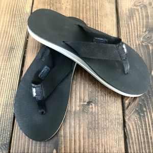 Barely Used Teva Men’s Sandal Flip Flops